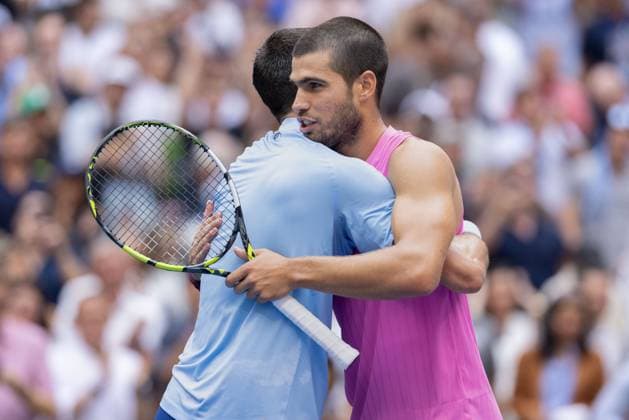 L R Novak Djokovic SRB congratulates the winner Carlos Alcaraz ESP , US Open Championships 2023, USTA Billie Jean King National Tennis Center, Flushing Meadows, New York, USA Copyright: xJuergenxHasenkopfx