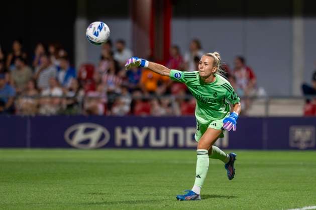 September 6, 2025, Alcala De Henares, Madrid, Spain: MERLE FROHMS of Real Madrid Femenino CF during the match belonging to La LigaF season 25 26 soccer Ã¢â‚¬oeATLETICO DE MADRID FEM - REAL MADRID FEMÃ¢â‚¬Â held on September 05, 2025, at the Centro deportivo Alcala de Henares, Madrid, Spain. Alcala De Henares Spain - ZUMAc312 20250906_zsp_c312_043 Copyright: xOscarxManuelxSanchezx