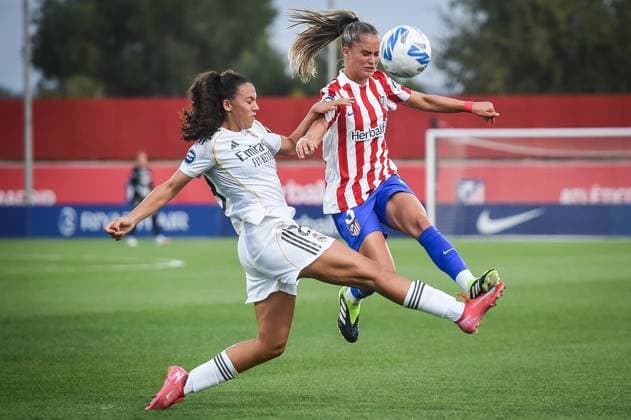 September 5, 2025, Alcala De Henares, Spain, Spain: Silvia CRISTOBAL FERNANDEZ of Real Madrid and Andrea MEDINA of Atletico de Madrid during the Liga F match between Atletico Madrid Femenino and Real Madrid Femenino at Centro Deportivo Wanda on September 05, 2025 in Alcala de Henares near Madrid, Spain. Alcala De Henares Spain - ZUMAm308 20250905_zsp_m308_036 Copyright: xMatthieuxMirvillex