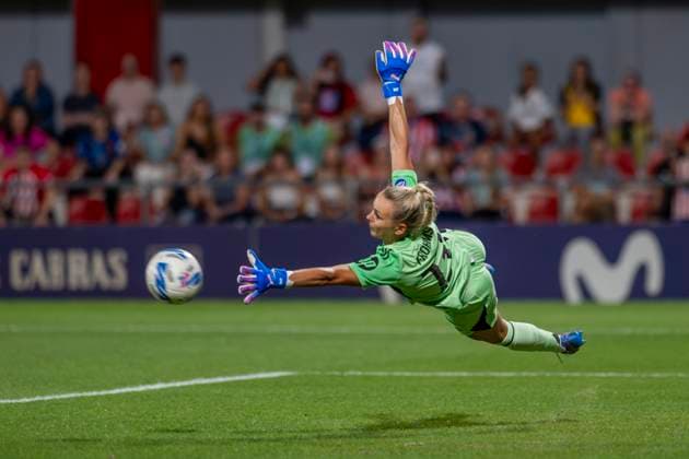September 6, 2025, Alcala De Henares, Madrid, Spain: MERLE FROHMS of Real Madrid Femenino CF during the match belonging to La LigaF season 25 26 soccer Ã¢â‚¬oeATLETICO DE MADRID FEM - REAL MADRID FEMÃ¢â‚¬Â held on September 05, 2025, at the Centro deportivo Alcala de Henares, Madrid, Spain. Alcala De Henares Spain - ZUMAc312 20250906_zsp_c312_087 Copyright: xOscarxManuelxSanchezx
