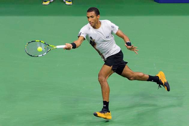 September 5, 2025, Flushing Meadows, New York, USA: Felix Auger-Aliassime hits a forehand return during his semifinals match against Jannik Sinner on Day 13 of the 2025 US Open at USTA Billie Jean King National Tennis Center on Friday September 5, 2025 in the Flushing neighborhood of the Queens borough of New York City. JAVIER ROJAS PI Flushing Meadows USA - ZUMAp124 20250905_zaa_p124_104 Copyright: xJavierxRojasx