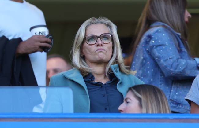 . - Chelsea Women v Manchester City Women, Women™s Super League, Stamford Bridge Stadium, London, England. - 5th September 2025. (C) Daniel Weir Crystal Pix Sarina Wiegman manager of England Women watches on. - Chelsea Women v Manchester City Women, Women™s Super League, Stamford Bridge Stadium, London, England. - 5th September 2025. (C) Daniel Weir Crystal Pix London Stamford Bridge Stadium United Kingdom Copyright: xDanielxWeirx CP_Chelsea_Women_Manchester_City_Women_01