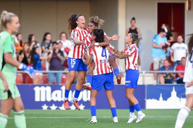 (250906) -- MADRID, Sept. 6, 2025 -- Players of Atletico de Madrid celebrate a goal during the Liga F football match between Atletico de Madrid and Real Madrid in Madrid, Spain, on Sept. 5, 2025. (Photo by Xinhua) (SP)SPAIN-MADRID-FOOTBALL-LALIGA-WOMEN-ATLETICO DE MADRID VS REAL MADRID GustavoxValiente 