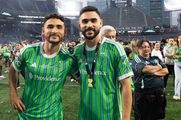 August 31, 2025, Seattle, Washington, USA: Seattle Sounders FC midfielder Cristian Roldan 7 and Seattle Sounders FC defender Alex Roldan 16 pose for photo in celebrating a game now after the game, Seattle Sounders vs Inter Miami, in the Leagues Cup Final, at Lumen Field in Seattle Washington. Seattle USA - ZUMAl181 20250831_zsp_l181_150 Copyright: xMelissaxLevinx