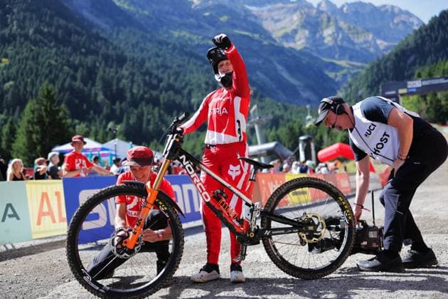 2025 UCI Mountain Bike World Championships Picture by Alex Whitehead SWpix.com - 06 09 2025 - Cycling - 2025 UCI Mountain Bike World Championships - Downhill - ChampÃ ry, Valais, Switzerland - Women Junior Final - Lina Frener (Austria) Copyright: x xSWpix.comx(t axPhotographyxHubxLtd)xAlexxWhitehead SWpix.comx SWP-3030-1997