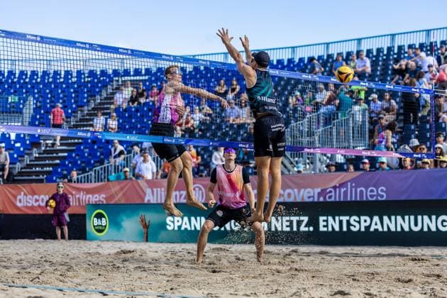 Beach volleyball I German Championships 2025 I Timmendorfer Strand I Day 3 I 06 09 2025 Attack Jonas Reinhardt Beach Verein Mainz e V against Sven Winter Eintracht Spontent Timmendorfer Strand Schleswig Holstein Germany Copyright: xLobeca JasperxLorenzx