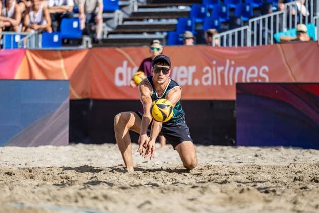 Beach volleyball I German Championships 2025 I Timmendorfer Strand I Day 3 I 06 09 2025 Sven Winter Eintracht Spontent bagging Timmendorfer Strand Schleswig Holstein Germany Copyright: xLobeca JasperxLorenzx