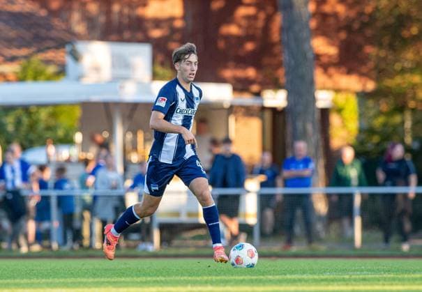 Fussball, Herren, Saison 2025 26, Testspiel, FC Hertha 03 Zehlendorf - Hertha BSC, Tim Hoffmann (Hertha BSC), 05.09. 2025, *** Soccer, Men, Season 2025 26, Test match, FC Hertha 03 Zehlendorf Hertha BSC, Tim Hoffmann Hertha BSC , 05 09 2025, Copyright: xSebastianxRäppold MatthiasxKochx