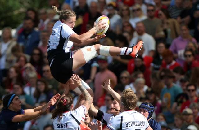 Sophie de Goede of Canada wins a lineout Canada v Scotland, Women s Rugby World Cup, Group B, Rugby Union, Sandy Park, Exeter, UK - 06 Sept 2025Exeter Sandy Park United Kingdom EDITORIAL USE ONLY No use with unauthorised audio, video, data, fixture lists, club league logos or live services. Online in-match use limited to 120 images, no video emulation. No use in betting, games or single club league player publications. Copyright: xKieranxMcManus Shutterstockx 15471114u