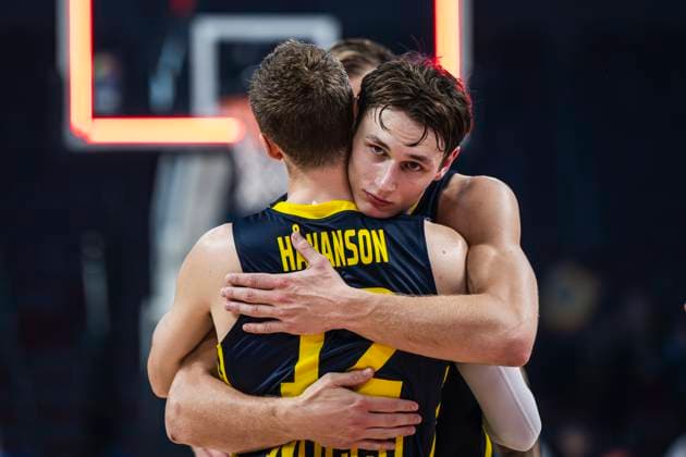 250906 Ludvig Hakanson and Pelle Larsson of Sweden look dejected after the FIBA Eurobasket 2025 championship round of 16 game between Turkey and Sweden on September 6, 2025 in Riga Photo Maxim ThorÃ BILDBYRAN kod MT MT0861 basket basketball basket em basket em 2025 em fiba eurobasket 2025 european championships sverige turkey sweden bbeng attondelsfinal depp  Copyright: MAXIMxTHORE BB250906MT096