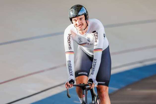 Moritz Augenstein GER wins the 2nd preliminary heat in the mens derny lap of honor, 05 09 2025, Erfurt Germany , Track cycling, Stand-up and Derny European Championships 2025 xprx