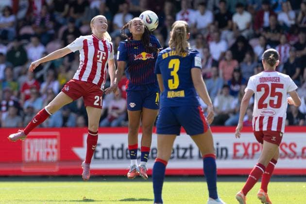 Google Pixel Women Bundesliga 1 FC Cologne Women RB Leipzig Women 06 09 2025 Anna Gerhard 1 FC Cologne Women, 21 , Lisa BAum RB Leipzig Women, 11 Google Pixel Women Bundesliga 1 FC Cologne Women RB Leipzig Women Franz Kremer Stadion, Cologne 06 09 2025 Copyright: xBEAUTIFULxSPORTS Buriakovx