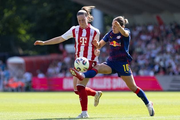 Google Pixel Women Bundesliga 1 FC Cologne Women RB Leipzig Women 06 09 2025 Adriana Achcinska 1 FC Cologne Women, 9 , Gina Chmielinski RB Leipzig Women, 10 Google Pixel Women Bundesliga 1 FC Cologne Women RB Leipzig Women Franz Kremer Stadion, Cologne 06 09 2025 Copyright: xBEAUTIFULxSPORTS Buriakovx