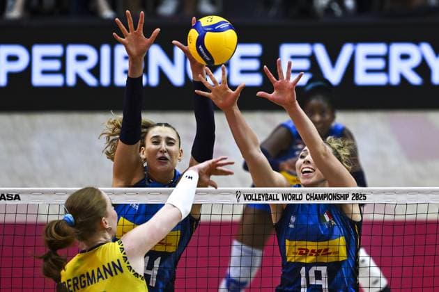 Volleyball, Women, World Championship, Semi-final, Italy - Brazil