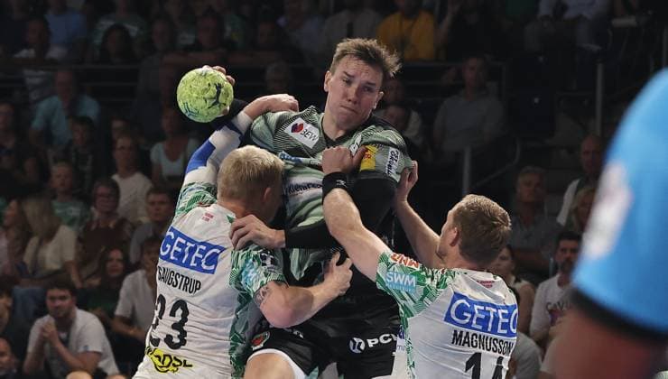 Magnus Saugstrup, Lasse Andersson, Omar Ingi Magnusson duel Match scene Action Sport Handball HBL Bundesliga Men 3 Matchday Season 2025 2026 06 09 2025 Füchse Berlin vs SC Magdeburg SCM