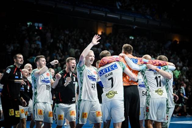 06 09 2025, xlakx, Handball Daikin HBL, Fuechse Berlin SC Magdeburg f l Magnus Saugstrup SC Magdeburg ,Felix Claar SC Magdeburg ,Elvar Oern Jonsson SC Magdeburg , Cheering about the victory, cheering after the game Berlin Daniel Lakomski