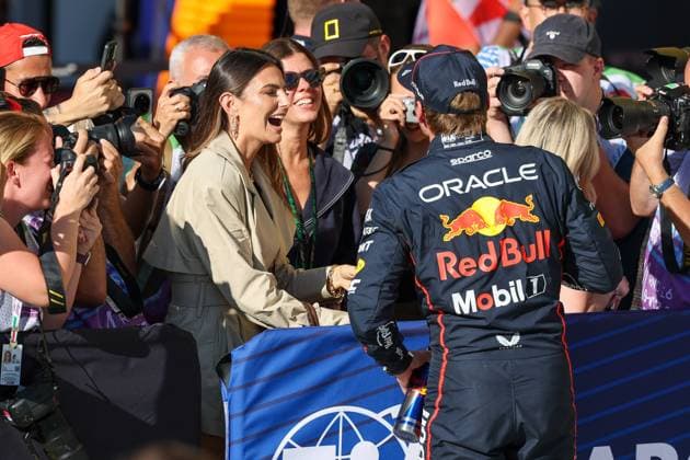 Max Verstappen Oracle Red Bull Racing 1 hugs his partner Kelly Piquet, Qualifying, Italian Grand Prix, Motorsport, Men, Formula 1, 06 09 2025 Monza Lombardy Italy Copyright: xkolbert-press ChristianxKolbertx