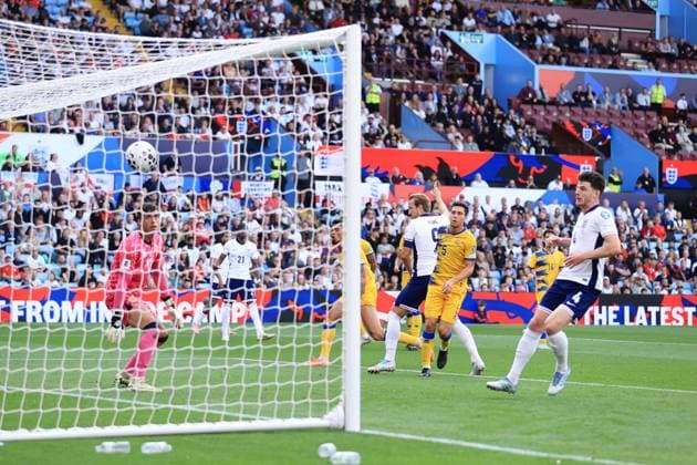 Fußball 2026 FIFA Weltmeisterschaft Qualifikation Gruppe K England gegen Andorra 6. September 2025 2026 FIFA Weltmeisterschaft Qualifikation Gruppe K England gegen Andorra Andorra kassiert ein Eigentor zum 1  Copyright: xSimonxStacpoolexOffside