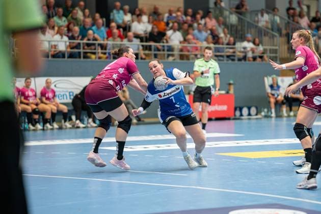 HSG Blomberg Lippe GER vs TUS Metzingen GER , Handball, 1 Handball Bundesliga Women, 2 Matchday, 06 09 2025, Season 2025 2026, Blomberg Diana Magnusdottir HSG Blomberg Lippe, 07 in attack Blomberg Sporthalle an der Ulmenallee Germany