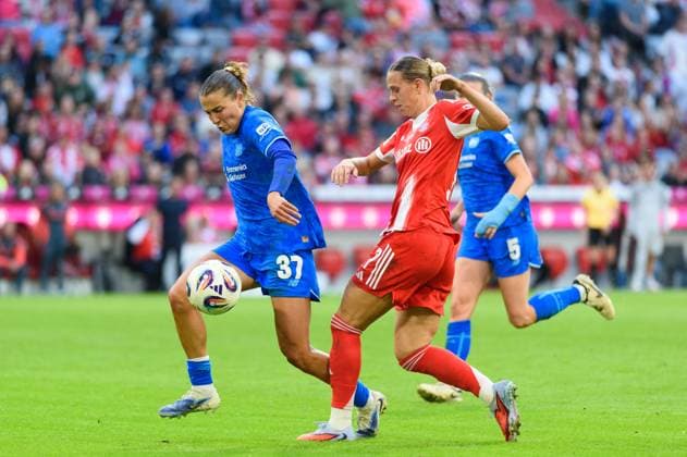 Carlotta Wamser (37 Bayer Leverkusen) and Klara Bühl Buehl (17 FC Bayern Munich) during the Google Pixel Frauen Bundesliga match between FC Bayern Munich and Bayer Leverkusen at Allianz Arena, Munich, Germany. (Sven Beyrich SPP)  Copyright: xSvenxBeyrich SPPx spp-en-SvBe-SvBe-20250906-D4S_8098