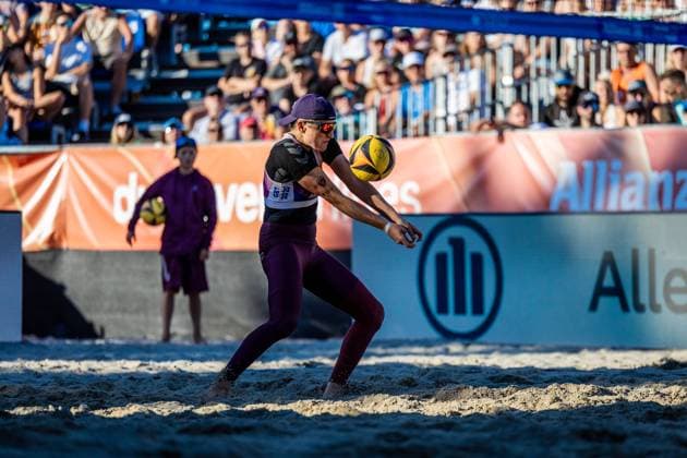 Beach volleyball I German Championships 2025 I Timmendorfer Strand I Day 3 I 06 09 2025 Melanie Gernert Füchse Berlin Reinickendorf e V bags Timmendorfer Strand Schleswig Holstein Germany Copyright: xLobeca JasperxLorenzx