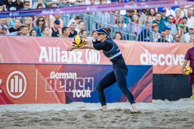 Beach volleyball I German Championships 2025 I Timmendorfer Strand I Day 3 I 06 09 2025 Cinja Tillmann Eintracht Spontent bagging Timmendorfer Strand Schleswig Holstein Germany Copyright: xLobeca JasperxLorenzx