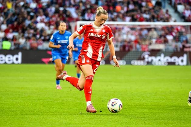 Franziska Kett Bayern Munich, 20 Soccer Womens Bundesliga, Matchday 1, FC Bayern Munich vs Bayer 04 Leverkusen on 06 09 2025 in Munich Allianz Arena , Germany Munich Allianz Arena Germany Copyright: xFranzxReindelx