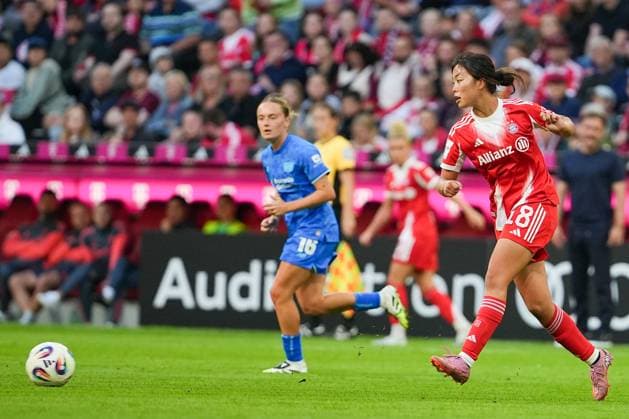 Soccer Womens Bundesliga, Matchday 1, FC Bayern Munich Bayer Leverkusen on 06 09 2025 in Munich Allianz Arena , Germany, Season 2025 2026 DFL REGULATIONS PROHIBIT ANY USE OF PHOTOGRAPHS AS IMAGE SEQUENCES AND OR QUASI VIDEO In focus Momoko Tanikawa 18, FCB Munich Allianz Arena Germany Copyright: xChristophxKinzingerx