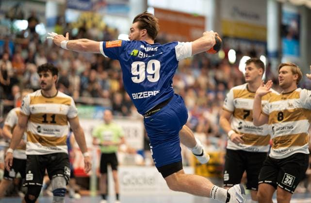 Stefan Bauer, HBW Balingen Weilstetten, 99 , at the throw, HBW Balingen Weilstetten vs HC Elbflorenz Dresden, Handball, 2 Bundesliga, 2 Matchday, Season 2025 2026, 06 09 2025 Eibner Pressefoto Andreas Ulmer HBW Balingen Weilstetten vs HC Elbflorenz Dresden, Handball, 2 Bundesliga, 2 Matchday, Season 2025 2026, 06 09 2025 Balingen Copyright: xEibner-Pressefoto AndreasxUlmerx EP_AUR