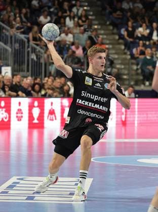 06 09 2025 Handball 1 Bundesliga DAIKIN HBL Season 2025 2026 03 Matchday HC Erlangen Metropolregion Nürnberg HCE Frisch Auf Göppingen DaMa xdaxmax Sander Andreassen Overjordet 8, HC Erlangen HCE
