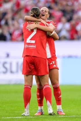 Soccer, Google Pixel Womens Bundesliga, 20250906, FC Bayern Munich Bayer 04 Leverkusen In the picture from l Vanessa GILLES Bayern, 2 , Klara BÜHL Bayern, 17 , goal celebration cheers goal 1 0 Munich Allianz Arena Bayern Germany Copyright: Passion2Press MarkusxFischerx