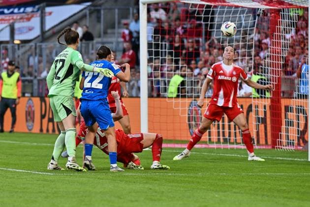 Google Pixel Women Bundesliga FC Bayern Munich Bayer 04 Leverkusen 06 09 2025 in this scene Ruby GRANT Bayer Leverkusen Women 22 scores the goal to 0 1 which was disallowed for handball Goal Goal scorer joy Happy Google Pixel Women Bundsliga FC Bayern Munich Bayer 04 Leverkusen Allianz Arena on 06 09 2025 Copyright: xBEAUTIFULxSPORTS Goldbergx
