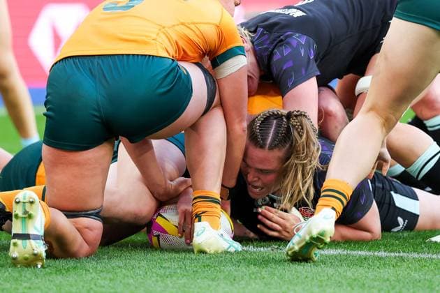 Sarah Bern of England scores a try England v Australia, Women s Rugby World Cup, Group A, Rugby Union, American Express Community Stadium, Brighton, UK - 06 Sept 2025Brighton American Express Community Stadi United Kingdom EDITORIAL USE ONLY No use with unauthorised audio, video, data, fixture lists, club league logos or live services. Online in-match use limited to 120 images, no video emulation. No use in betting, games or single club league player publications.  Copyright: xAndrewxFosker Shutterstockx 15471122cg