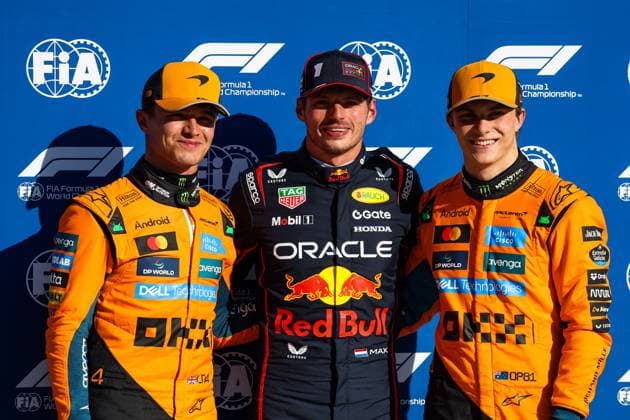4 Lando Norris GBR, McLaren F1 Team , 1 Max Verstappen NLD, Oracle Red Bull Racing , 81 Oscar Piastri AUS, McLaren F1 Team , F1 Grand Prix of Italy at Autodromo Nazionale Monza on September 6, 2025 in Monza, Italy Photo by HOCH ZWEI Monza Italy