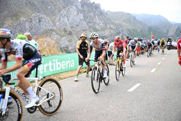06-09-2025 Vuelta A Espana; Tappa 14 Aviles - La Farrapona; 2025, Uae Team Emirates - Xrg; 2025, Visma - Lease A Bike; Almeida, Joao; Vingegaard, Jonas; La Farrapona; 