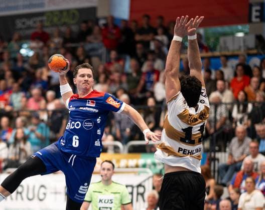 Mex Raguse HBW Balingen Weilstetten, 6 , at the throw, HBW Balingen Weilstetten vs HC Elbflorenz Dresden, Handball, 2 Bundesliga, 2 Matchday, Season 2025 2026, 06 09 2025 Eibner Pressefoto Andreas Ulmer HBW Balingen Weilstetten vs HC Elbflorenz Dresden, Handball, 2 Bundesliga, 2 Matchday, Season 2025 2026, 06 09 2025 Balingen Copyright: xEibner-Pressefoto AndreasxUlmerx EP_AUR