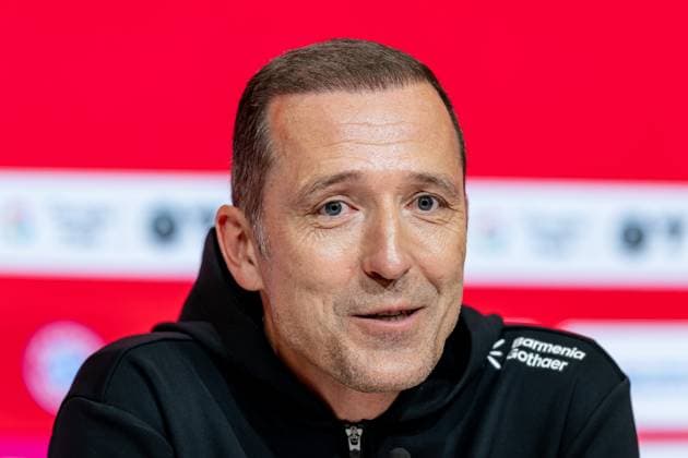 Roberto Paetzold Head Coach, Bayer 04 Leverkusen at the post-match press conference Portrait Portraet FC Bayern Muenchen Frauen vs Bayer 04 Leverkusen, Soccer, Google Pixel Women Bundesliga, 1 Matchday, Season 2025 2026, 06 09 2025 DFL DFB REGULATIONS PROHIBIT ANY USE OF PHOTOGRAPHS as IMAGE SEQUENCES and or QUASI VIDEO FC Bayern Muenchen Frauen vs Bayer 04 Leverkusen, Football, Google Pixel Frauen Bundesliga, 1 Spieltag, Saison 2025 2026, 06 09 2025 Muenchen Copyright: xEibner-Pressefoto HeikexFeinerx EP_HFR