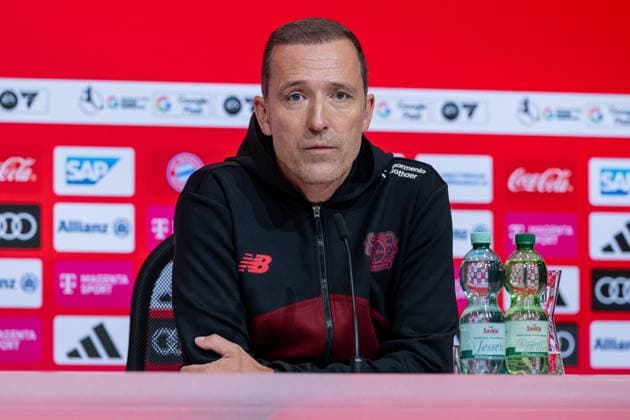 Roberto Paetzold Head Coach, Bayer 04 Leverkusen at the press conference after the match FC Bayern Muenchen Frauen vs Bayer 04 Leverkusen, Soccer, Google Pixel Women Bundesliga, 1 Matchday, Season 2025 2026, 06 09 2025 DFL DFB REGULATIONS PROHIBIT ANY USE OF PHOTOGRAPHS as IMAGE SEQUENCES and or QUASI VIDEO FC Bayern Muenchen Frauen vs Bayer 04 Leverkusen, Football, Google Pixel Frauen Bundesliga, 1 Spieltag, Saison 2025 2026, 06 09 2025 Muenchen Copyright: xEibner-Pressefoto HeikexFeinerx EP_HFR
