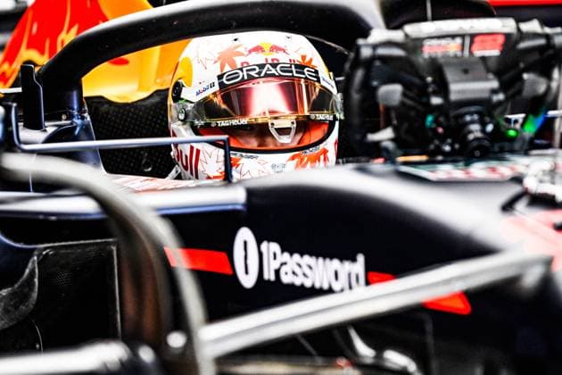 September 6, 2025, Piombino, Piombino, Italy: 22 Yuki Tsunoda Of The Team Oracle Red Bull Racing, Red Bull Honda RB21,in Box ,During Fia Formula One World Championship, WM, Weltmeisterschaft Formula 1 Pirelli Gran Premio d Italia 2025, 06 September, In Monza,Italy Piombino Italy - ZUMAb336 20250906_zsp_b336_028 Copyright: xLucaxBarsalix