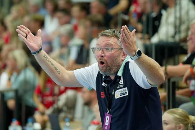 Coach Thomas Zeitz Neckarsulm , SV Union Halle Neustadt vs Sport Union Neckarsulm, Handball Bundesliga Frauen, Saison 2025 26, 2 Spieltag, 06 09 2025 Halle SWH Arena Sachsen Anhalt Germany