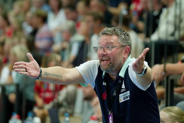 Coach Thomas Zeitz Neckarsulm , SV Union Halle Neustadt vs Sport Union Neckarsulm, Handball Bundesliga Frauen, Saison 2025 26, 2 Spieltag, 06 09 2025 Halle SWH Arena Sachsen Anhalt Germany