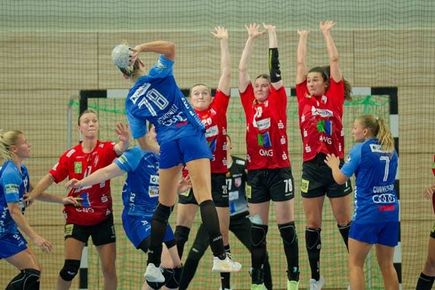 Paulina Uscinowicz Neckarsulm, 78 , mauer Union, SV Union Halle Neustadt vs Sport Union Neckarsulm, Handball Bundesliga Frauen, Saison 2025 26, 2 Spieltag, 06 09 2025 Halle SWH Arena Sachsen Anhalt Germany