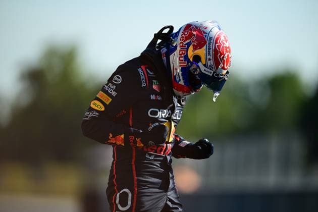 F1 Grand Prix of Italy - Qualifying Max Verstappen of Red Bull Racing Honda celebrates after qualifying for the Italian GP, the 16th round of the Formula 1 World Championship, WM, Weltmeisterschaft in Autodromo Nazionale di Monza, Monza, Lombardy, Italy, on September 6, 2025. Monza Lombardy Italy  Copyright: xAndreaxDiodatox originalFilename:diodato-formula1250906_npglu.jpg