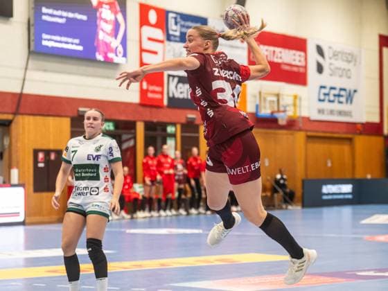 Mia Ziercke HSG Bensheim Auerbach, 34 on pace counterattack, HSG Bensheim Auerbach vs Frisch Auf Goeppingen, Handball, 1 Bundesliga, Season 2025 2026, 06 09 2025 HSG Bensheim Auerbach vs Frisch Auf Goeppingen, Handball, 1 Bundesliga, Season 2025 2026, 06 09 2025 Bensheim Copyright: xMichaelxSchmidt Eibner-Pressefotx EP_MST