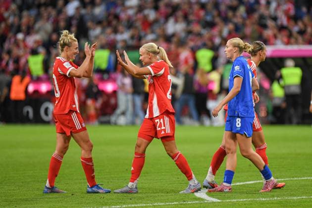 Carolin Simon 30 FC Bayern and Pernille Harder 21 Bayern celebrate victory after the first matchday of the Google Pixel Womens Bundesliga FC Bayern Munich Bayer 04 Leverkusen on 06 09 2025 Munich Allianz Arena Bayern Germany