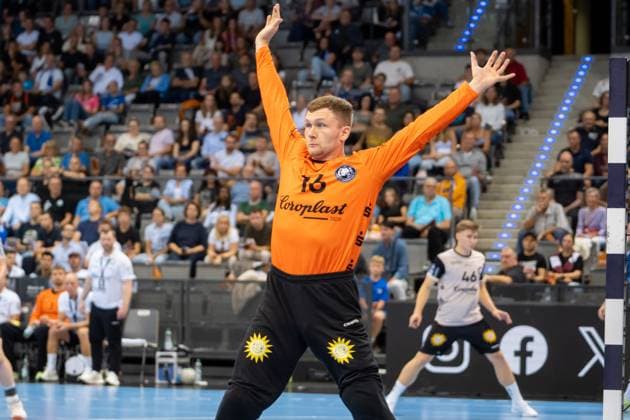 Handball I Men I Season 2025 2026 I Bundesliga I 3 Matchday I TVB Stuttgart Bergischer HC I 06 09 2025 Lukas Diedrich 16, Bergischer HC in goal Stuttgart Porsche Arena Baden Württemberg Germany Copyright: xLobeca MaxxPetershansx