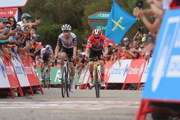 06-09-2025 Vuelta A Espana; Tappa 14 Aviles - La Farrapona; 2025, Uae Team Emirates - Xrg; 2025, Visma - Lease A Bike; Almeida, Joao; Vingegaard, Jonas; La Farrapona; 