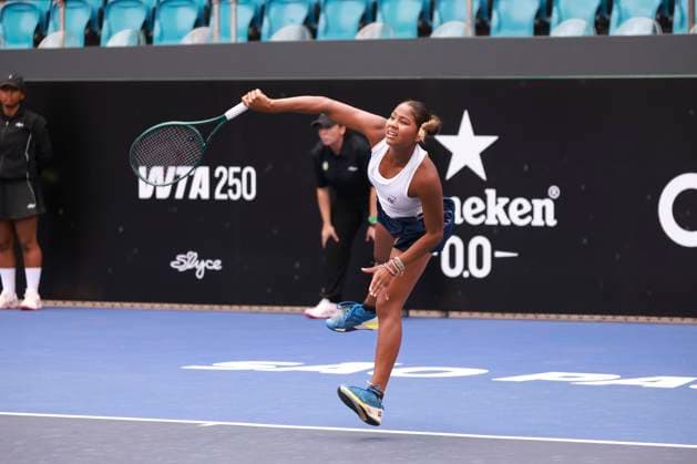 Match between Brazilian Ana Cruz and French Yasmine Mansouri at the SP Open in Sao Paulo Sao Paulo (SP), September 6, 2025 WTA250 SP Open - Match between Brazilian Ana Cruz and French Yasmine Mansouri, at the SP Open in Sao Paulo, which takes place from September 6 to 14 at Villa-Lobos Park, on the central court, this Saturday, September 6, 2025, in the west zone of Sao Paulo. French Yasmine Mansouri beat Brazilian Ana Cruz by scores of 6-3 and 6-2 by 2-0 and is eliminated. (Foto: Leco Viana Thenews2 imago images) SPO  Copyright: xLecoxVianax