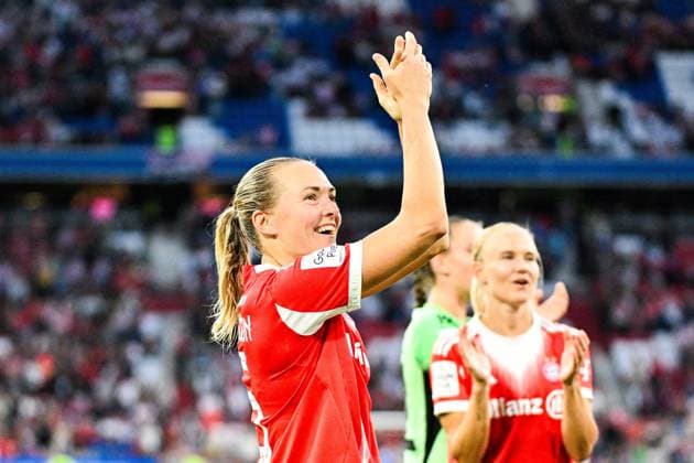 Soccer I Women I Season 2025 2026 I Bundesliga I 1 Matchday I FC Bayern Munich Bayer 04 Leverkusen I 06 09 2025 Magdalena Eriksson 5, FC Bayern Munich cheers after the victory Crop, close-up, portrait, portrait, single photo, single image, body Munich Allianz Arena Werner Heisenberg Allee 25 Bavaria Germany Copyright: xLobeca InesxHähnelx