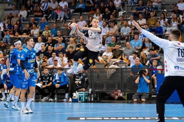 Handball I Men I Season 2025 2026 I Bundesliga I 3 Matchday I TVB Stuttgart Bergischer HC I 06 09 2025 Noah Beyer 2, Bergischer HC im Wurf Stuttgart Porsche Arena Baden Württemberg Germany Copyright: xLobeca MaxxPetershansx